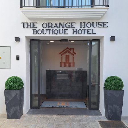The Orange House Boutique Hotel And Upstairs Rooftop Bar Center Of La Cala De Mijas 100M From The Beach Bagian luar foto