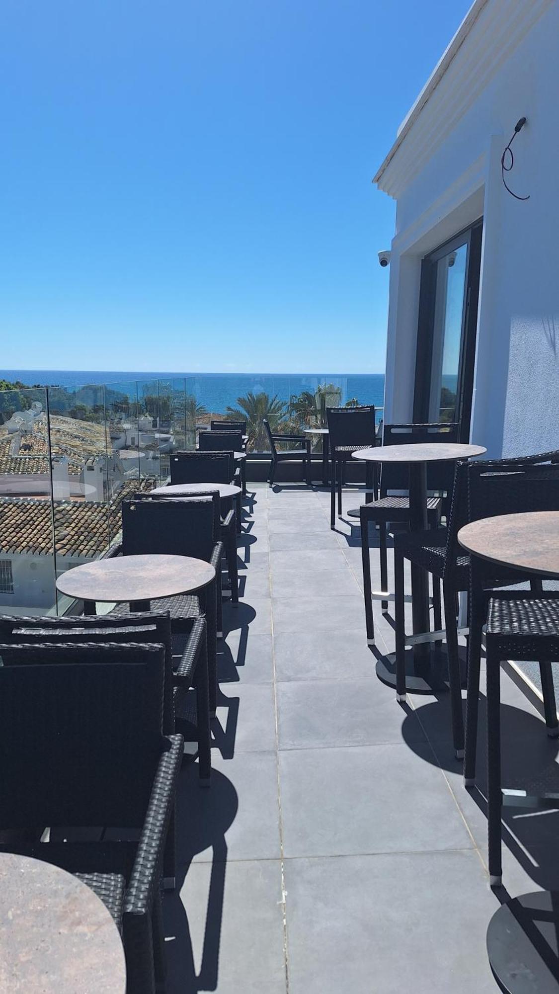 The Orange House Boutique Hotel And Upstairs Rooftop Bar Center Of La Cala De Mijas 100M From The Beach Bagian luar foto