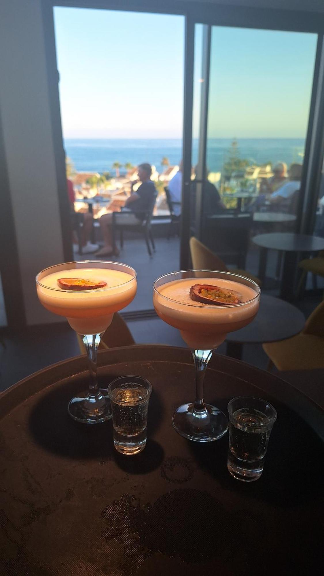 The Orange House Boutique Hotel And Upstairs Rooftop Bar Center Of La Cala De Mijas 100M From The Beach Bagian luar foto